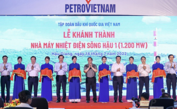 Thủ tướng dự lễ kh&aacute;nh th&agrave;nh nh&agrave; m&aacute;y nhiệt điện S&ocirc;ng Hậu 1, th&uacute;c đẩy tiến độ hai tuyến cao tốc