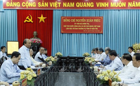 Chủ tịch nước Nguyễn Xu&acirc;n Ph&uacute;c l&agrave;m việc tại tỉnh Bến Tre