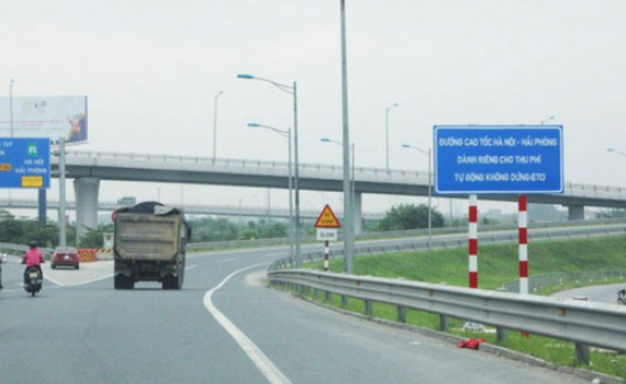 Bộ GTVT kiến nghị giảm h&agrave;ng loạt ph&iacute;, lệ ph&iacute; hỗ trợ vận tải