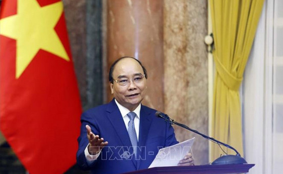 Chủ tịch nước Nguyễn Xu&acirc;n Ph&uacute;c gặp mặt đo&agrave;n đại biểu Tổng hội X&acirc;y dựng Việt Nam