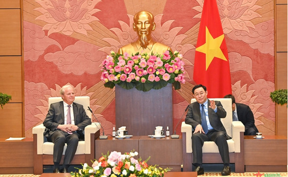 Chủ tịch Quốc hội Vương Đ&igrave;nh Huệ tiếp Tổng gi&aacute;m đốc điều h&agrave;nh Ng&acirc;n h&agrave;ng Thế giới