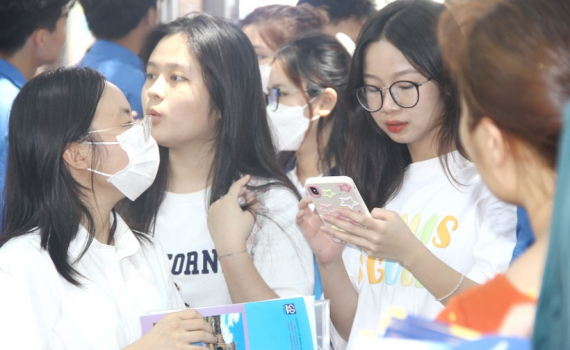 Kh&ocirc;ng giới hạn số lần th&iacute; sinh đăng k&yacute;, điều chỉnh v&agrave; bổ sung nguyện vọng x&eacute;t tuyển đại học