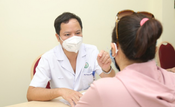 Ngứa, giảm c&acirc;n, đau lưng, ch&aacute;n ăn... l&agrave; biểu hiện l&acirc;m s&agrave;ng của ung thư tụy