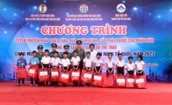 Ng&agrave;y hội to&agrave;n d&acirc;n bảo vệ an ninh Tổ quốc năm 2023: Thiết thực v&agrave; hướng về cơ sở