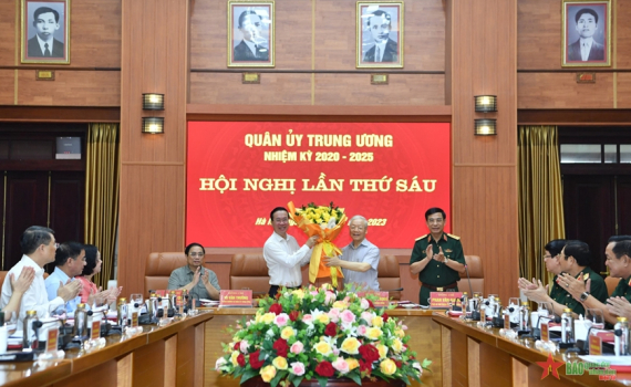 Tổng B&iacute; thư Nguyễn Ph&uacute; Trọng chủ tr&igrave; Hội nghị Qu&acirc;n ủy Trung ương lần thứ 6, nhiệm kỳ 2020-2025