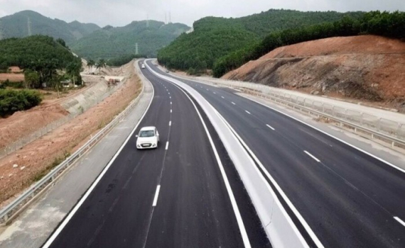 Giao cơ quan chủ tr&igrave; thực hiện nhiệm vụ chuẩn bị đầu tư đường bộ cao tốc