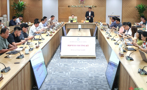 Bộ Th&ocirc;ng tin v&agrave; Truyền th&ocirc;ng: Chặn, gỡ bỏ nhiều b&agrave;i viết đăng th&ocirc;ng tin sai sự thật, t&agrave;i khoản giả mạo