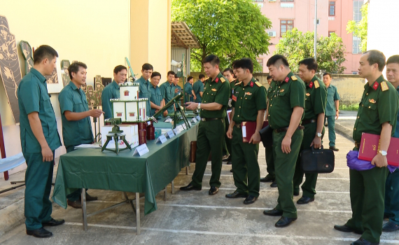 Kim Sơn tổ chức Hội thi s&aacute;ng kiến, cải tiến trang thiết bị phục vụ huấn luyện