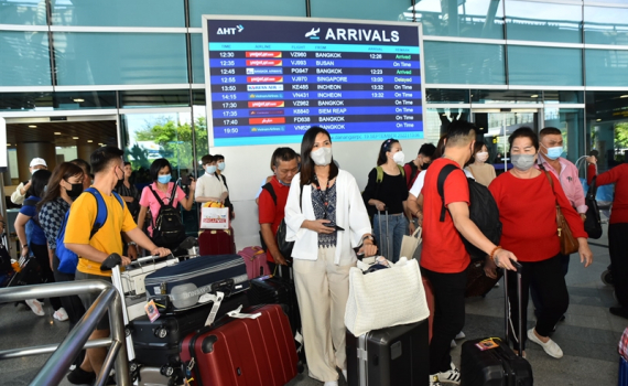 Th&aacute;ng 7, Việt Nam đ&oacute;n tr&ecirc;n 1 triệu kh&aacute;ch quốc tế