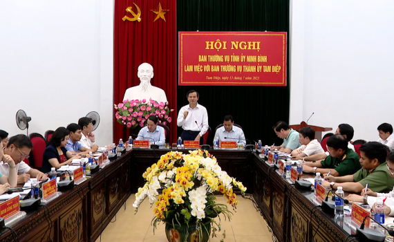 Ban Thường vụ Tỉnh ủy l&agrave;m việc với Ban Thường vụ Th&agrave;nh ủy Tam Điệp