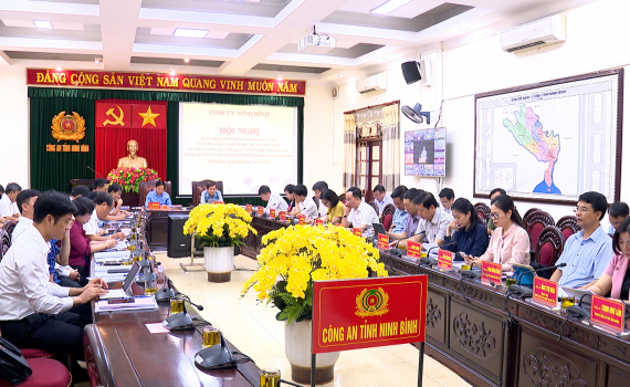 Tăng cường sự l&atilde;nh đạo của Đảng đối với c&ocirc;ng t&aacute;c đảm bảo trật tự ATGT trong t&igrave;nh h&igrave;nh mới