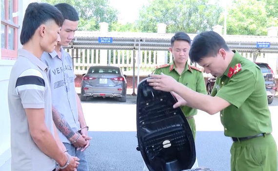 C&ocirc;ng an th&agrave;nh phố Tam Điệp ph&aacute; Chuy&ecirc;n &aacute;n, bắt giữ 02 đối tượng cướp giật t&agrave;i sản
