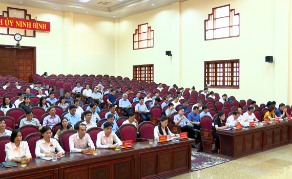 Sơ kết giữa nhiệm kỳ thực hiện Nghị quyết Đại hội Đảng bộ Khối Cơ quan v&agrave; Doanh nghiệp tỉnh