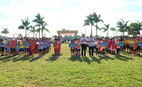 Khai mạc Giải b&oacute;ng đ&aacute; nhi đồng huyện Y&ecirc;n M&ocirc; năm 2023