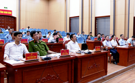 Hội nghị trực tuyến to&agrave;n quốc sơ kết 6 th&aacute;ng đầu năm 2023 về Chuyển đổi số quốc gia