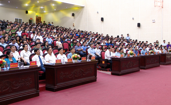 Lễ ph&aacute;t động ủng hộ Quỹ &ldquo;Đền ơn đ&aacute;p nghĩa v&agrave; an sinh x&atilde; hội&rdquo; tỉnh Ninh B&igrave;nh năm 2023 v&agrave; x&acirc;y dựng nh&agrave; đại đo&agrave;n kết cho hộ ngh&egrave;o tỉnh Điện Bi&ecirc;n