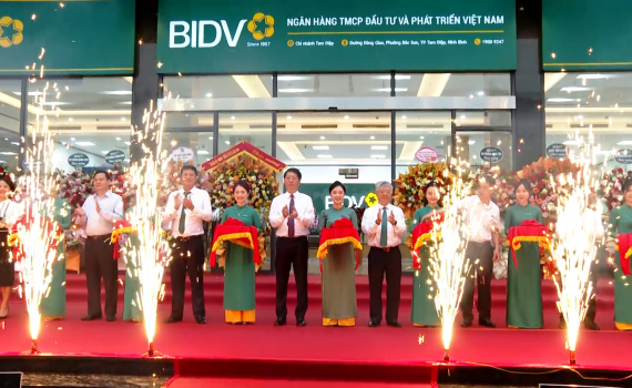 BIDV Chi nh&aacute;nh Tam Điệp kỷ niệm 10 năm th&agrave;nh lập v&agrave; kh&aacute;nh th&agrave;nh trụ sở mới