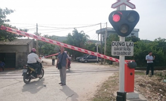 Ho&agrave;n th&agrave;nh việc sửa chữa to&agrave;n bộ 566 đường ngang chậm nhất trong năm 2025