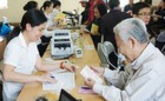 Tăng trợ cấp hằng th&aacute;ng đối với c&aacute;n bộ x&atilde; gi&agrave; yếu đ&atilde; nghỉ việc