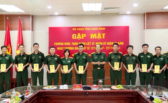 Bộ CHQS tỉnh gặp mặt thương binh, con liệt sĩ