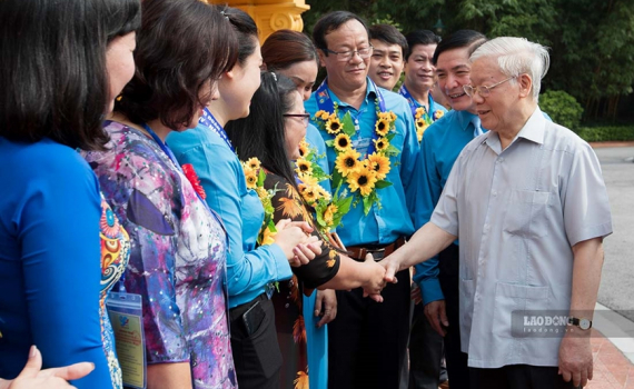 C&ocirc;ng đo&agrave;n Việt Nam dừng c&aacute;c hoạt động văn h&oacute;a, thể thao
