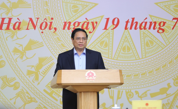 Thủ tướng: Ph&aacute;t huy vai tr&ograve; ti&ecirc;n phong để tăng tốc, bứt ph&aacute; chuyển đổi số