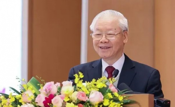 Bộ Ch&iacute;nh trị quyết định trao Hu&acirc;n chương Sao V&agrave;ng tặng Tổng B&iacute; thư Nguyễn Ph&uacute; Trọng