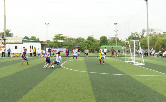 Khai mạc Giải b&oacute;ng đ&aacute; nhi đồng th&agrave;nh phố Ninh B&igrave;nh năm 2024