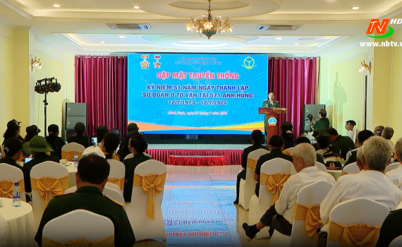 Gặp mặt truyền thống sư đo&agrave;n &ocirc; t&ocirc; vận tải 571