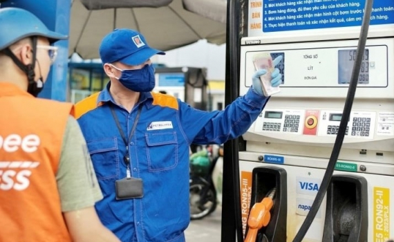 Gi&aacute; xăng tăng lần thứ tư li&ecirc;n tiếp