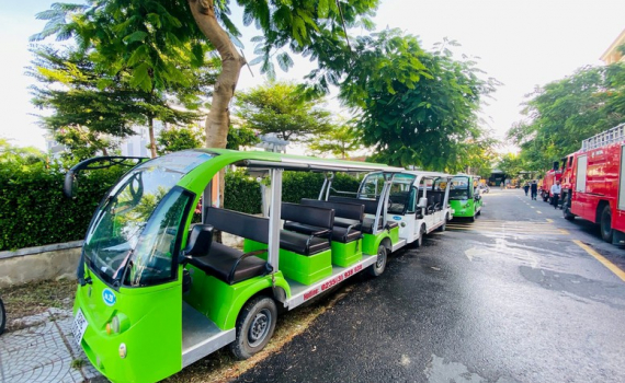 Thận trọng với nguy cơ ch&aacute;y xe điện du lịch