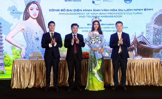 Họp b&aacute;o c&ocirc;ng bố đại diện h&igrave;nh ảnh Văn h&oacute;a du lịch Ninh B&igrave;nh