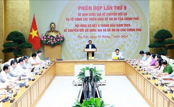 Thủ tướng Phạm Minh Ch&iacute;nh chủ tr&igrave; Phi&ecirc;n họp thứ 9 Ủy ban Quốc gia về chuyển đổi số