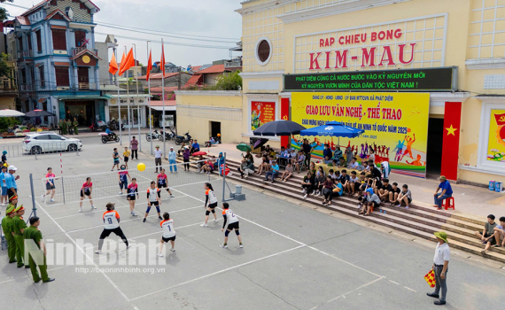 X&atilde; Ph&aacute;t Diệm tổ chức giao lưu văn nghệ, thể thao ch&agrave;o mừng Ng&agrave;y hội to&agrave;n d&acirc;n bảo vệ an ninh Tổ quốc năm 2025