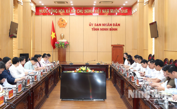 Đo&agrave;n khảo s&aacute;t Ủy ban Văn h&oacute;a v&agrave; X&atilde; hội của Quốc hội l&agrave;m việc tại Ninh B&igrave;nh về t&igrave;nh h&igrave;nh thực hiện Luật B&aacute;o ch&iacute;