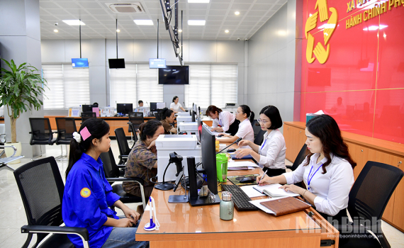 Ch&iacute;nh quyền địa phương cấp x&atilde; đi v&agrave;o vận h&agrave;nh: Bắt nhịp từ cơ sở, ổn định từ ng&agrave;y đầu