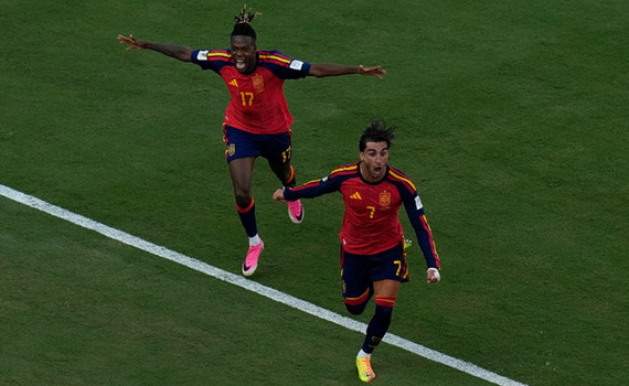 Chuy&ecirc;n gia n&oacute;i g&igrave; khi T&acirc;y Ban Nha v&ocirc; địch World Cup 2026?