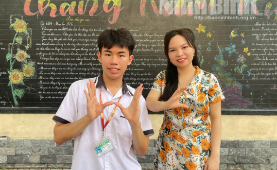 Trường THPT chuy&ecirc;n L&ecirc; Hồng Phong đoạt 6 giải Quốc gia Tin học Văn ph&ograve;ng: Ch&iacute;nh thức c&oacute; học sinh đại diện Việt Nam dự Chung kết Thế giới tại Hoa Kỳ
