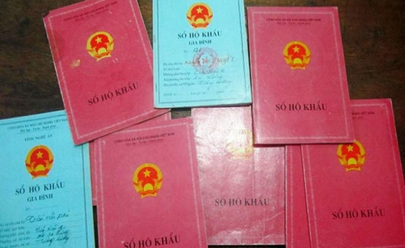 Đề nghị cho ph&eacute;p duy tr&igrave; sổ hộ khẩu, sổ tạm tr&uacute; đến hết th&aacute;ng 12/2022
