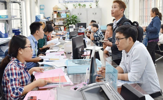 Đề xuất ch&iacute;nh s&aacute;ch khuyến kh&iacute;ch c&ocirc;ng chức, vi&ecirc;n chức nghỉ hưu sớm