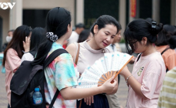 Điểm chuẩn ĐH của th&iacute; sinh thi sau kh&ocirc;ng được thấp hơn đợt thi trước
