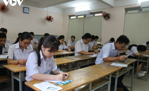 Kỳ thi tốt nghiệp THPT 2020 tại c&aacute;c tỉnh th&agrave;nh: nghi&ecirc;m t&uacute;c, an to&agrave;n