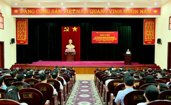 Qu&aacute;n triệt Nghị quyết Đại hội đại biểu Đảng bộ Khối CQ&DN tỉnh lần thứ I