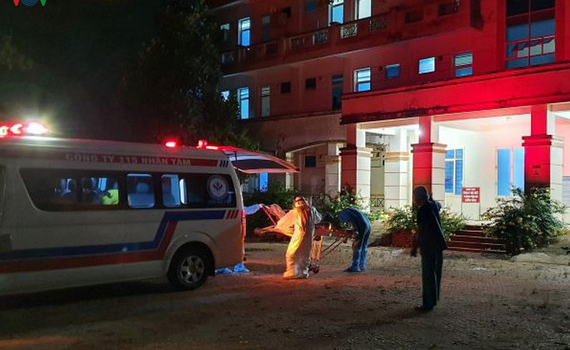 Quảng Ng&atilde;i sớm k&iacute;ch hoạt bệnh viện d&atilde; chiến