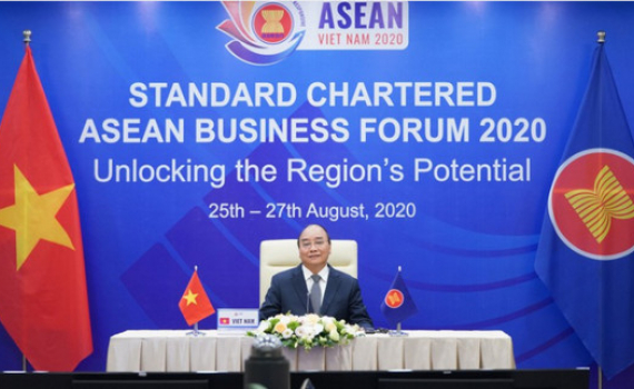 Thủ tướng k&ecirc;u gọi nh&agrave; đầu tư đến ASEAN v&agrave; Việt Nam để c&ugrave;ng th&agrave;nh c&ocirc;ng