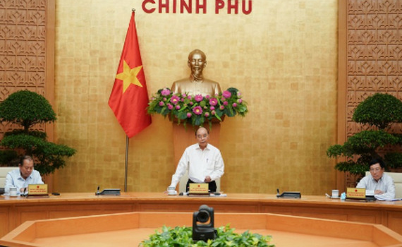 Thủ tướng: Kh&ocirc;ng thể v&ocirc; cảm trước kh&oacute; khăn của người d&acirc;n, doanh nghiệp