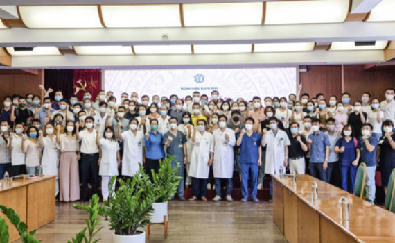Bệnh viện Bạch Mai &ldquo;tiếp sức&rdquo; cho Bệnh viện d&atilde; chiến 16 TP. Hồ Ch&iacute; Minh 