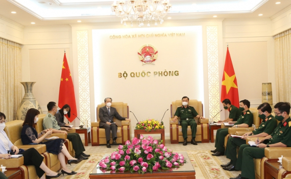 Bộ Quốc ph&ograve;ng Trung Quốc hỗ trợ Việt Nam 200.000 liều vắc xin ph&ograve;ng COVID-19