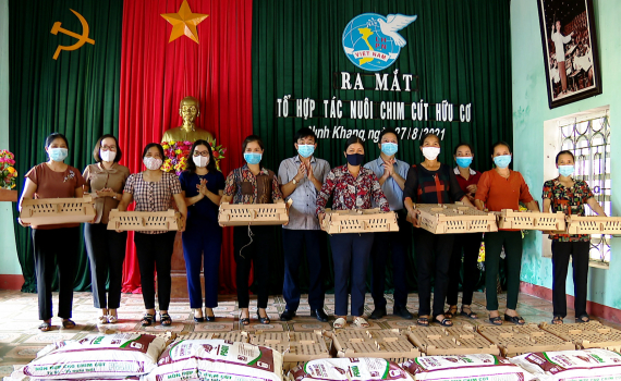 ​​​​Hội Li&ecirc;n hiệp Phụ nữ huyện Hoa Lư ra mắt Tổ hợp t&aacute;c nu&ocirc;i chim c&uacute;t hữu cơ