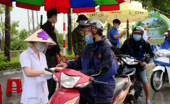 ​Ninh B&igrave;nh thực hiện c&aacute;c biện ph&aacute;p ngăn chặn mọi nguồn l&acirc;y từ ngo&agrave;i tỉnh